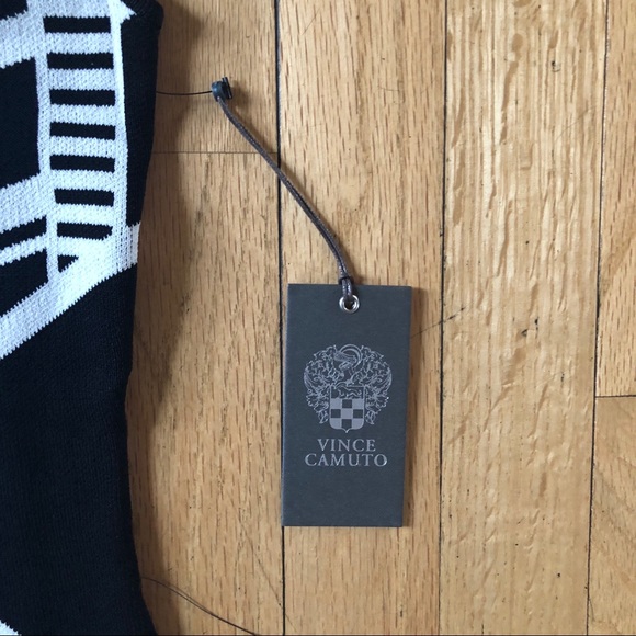 Vince Camuto body con dress - Picture 4 of 7